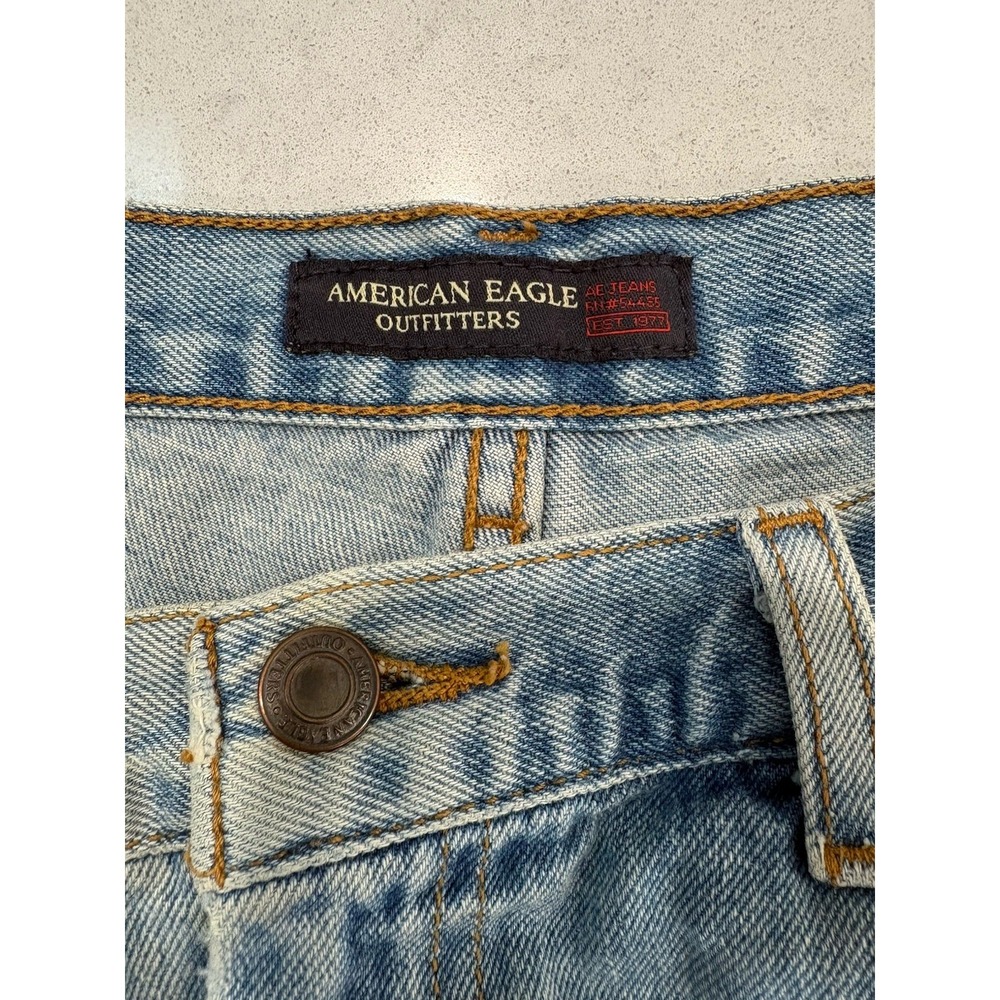 American Eagle Distressed Vintage Denim Shorts Size 4 Style 3463 Light Wash - Picture 4 of 10